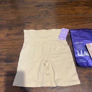 Shorts Shapewear (NWT)